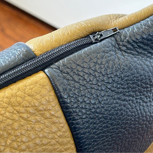 Two Vintage Leather Cushion Pillow Covers 18" x 18" - Picture 7 of 12